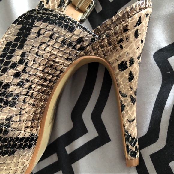 Snake print peep toe heels - Picture 3 of 9
